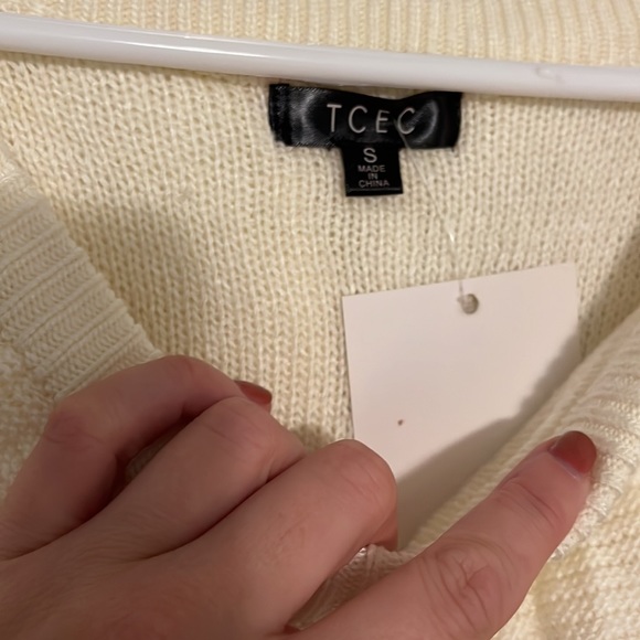 NWT Cream Off the Shoulder Sweater - Picture 3 of 4